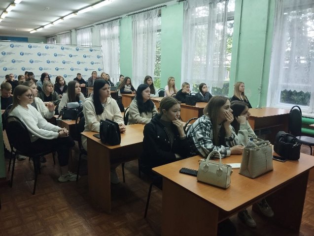 Встреча студентов колледжа с сотрудниками Сызранского линейного отдела.