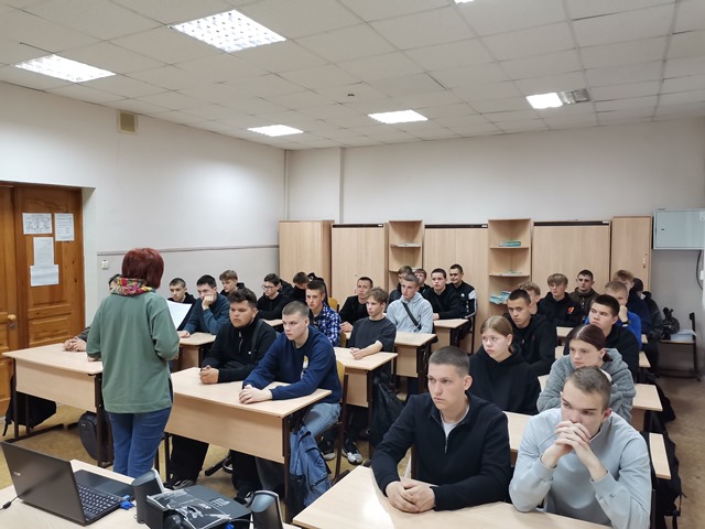 «…И на руинах Тапиау закончил книгу про бойца»