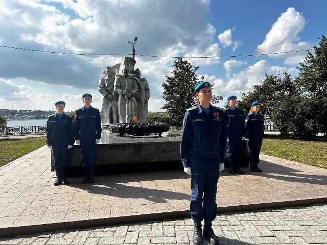 День воинской славы России: кадеты «Юный патриот» почтили память героев Бородинского сражения