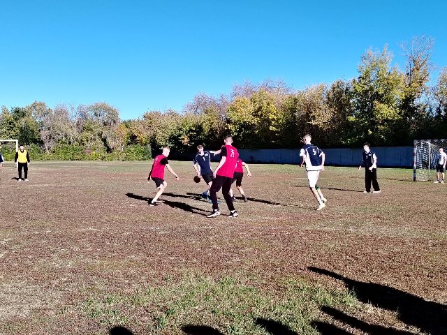 Дружба через спорт: Победа общежития №2!