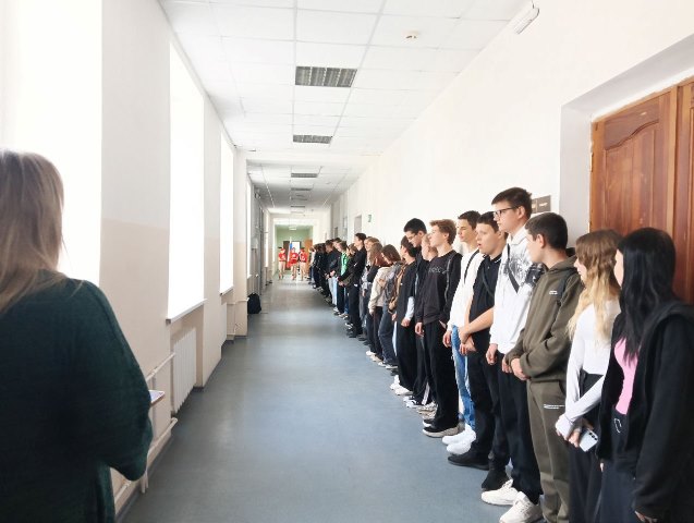 Поднятие флага «Разговоры о важном»