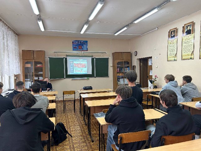 Поднятие флага «Разговоры о важном»