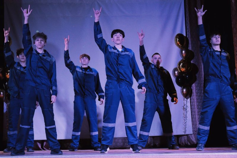 «Моя студенческая история»1 день.Конкурс визитных карточек первокурсников.