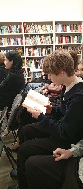 РОЖДЕСТВО С ГОГОЛЕМ