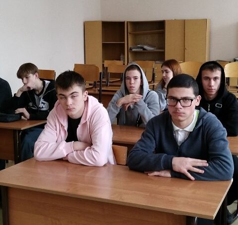 Собрание для детей статусных категорий.