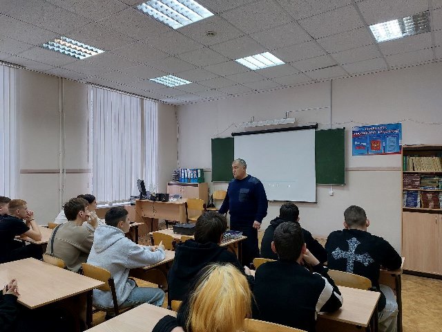 Безопасность на железной дороге и на льду.